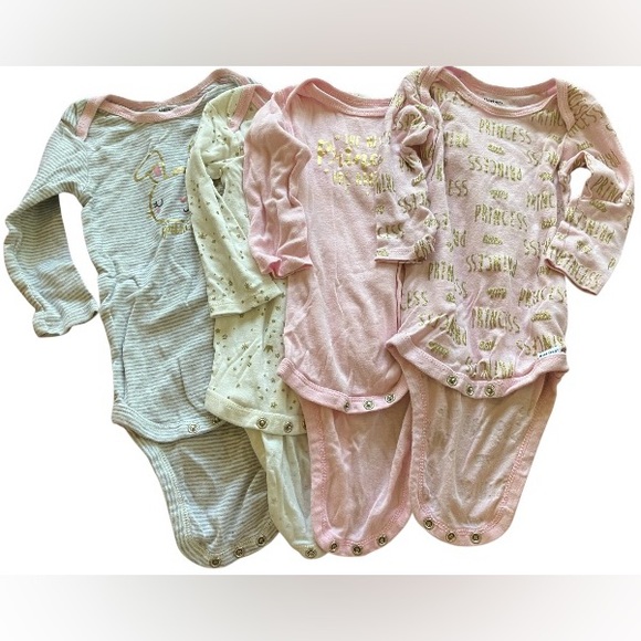 Set of 4 Gerber Baby Long Sleeve Pink Princess Onesies (12 months) - Picture 1 of 6